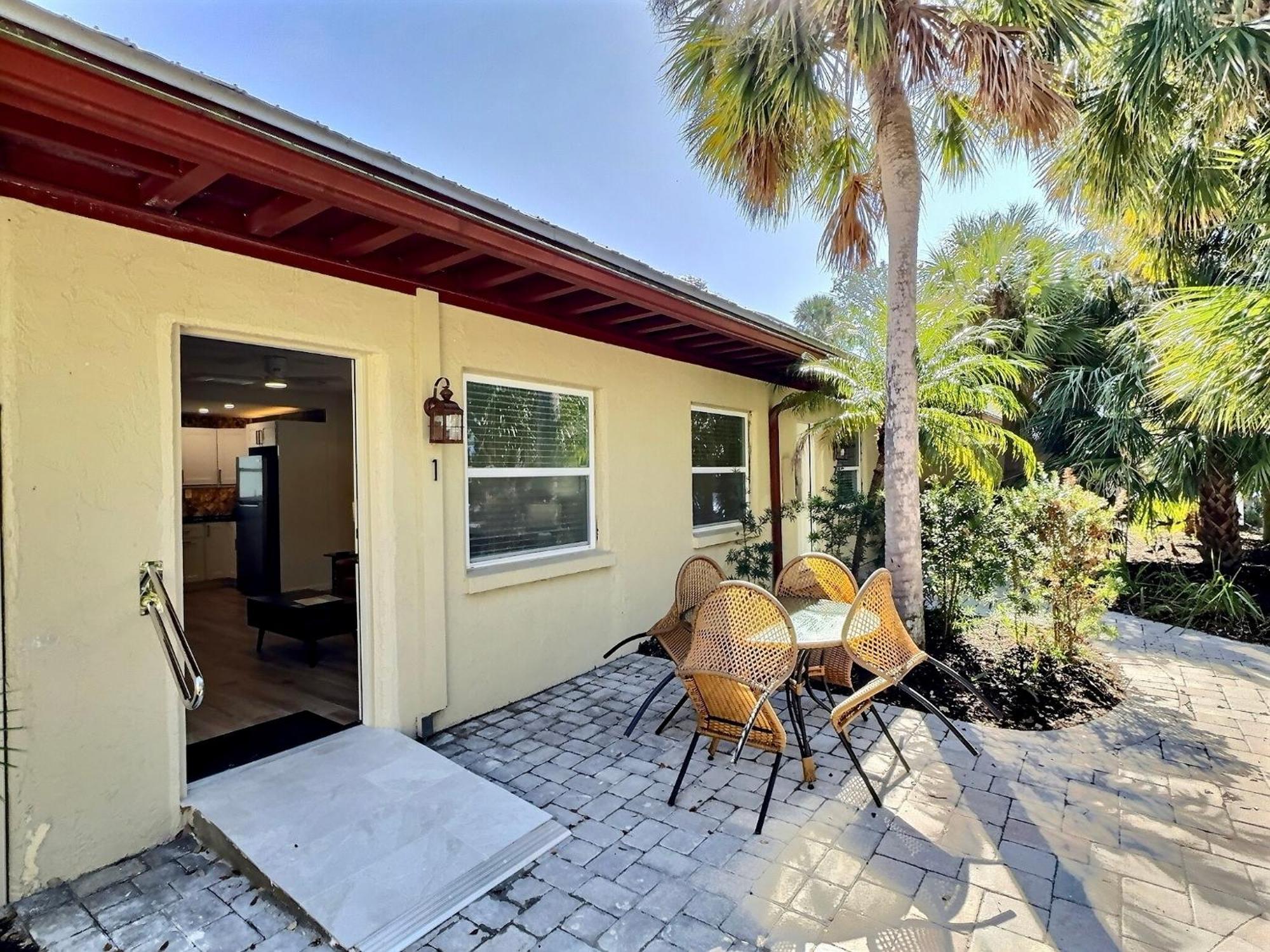 Siesta Heron Suites & Villas Siesta Key Exterior photo